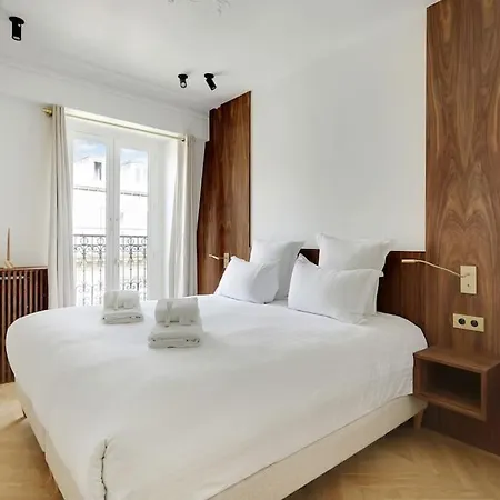 Apartamento 5br 4ba Duplex Services In La Madeleine - Opera París