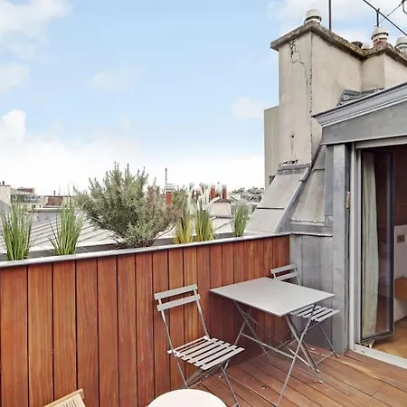 5br 4ba Duplex Services In La Madeleine - Opera