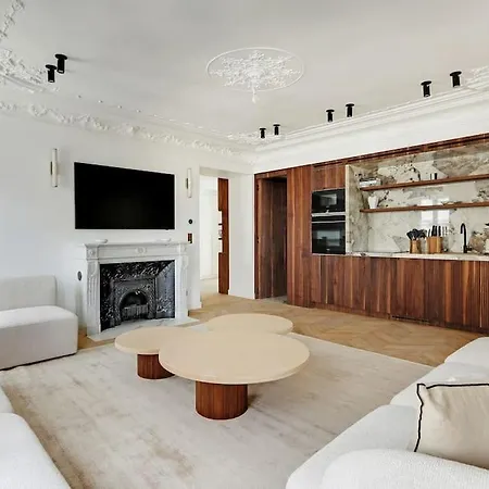 5br 4ba Duplex Services In La Madeleine - Opera Apartamento *