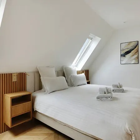 Apartamento 5br 4ba Duplex Services In La Madeleine - Opera París