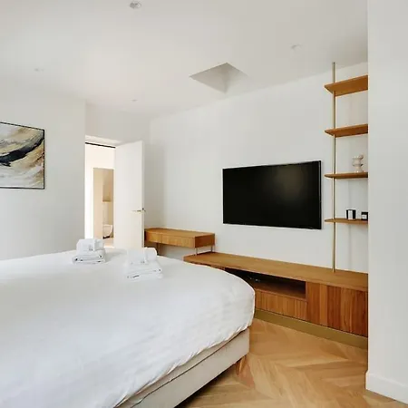 Apartamento 5br 4ba Duplex Services In La Madeleine - Opera
