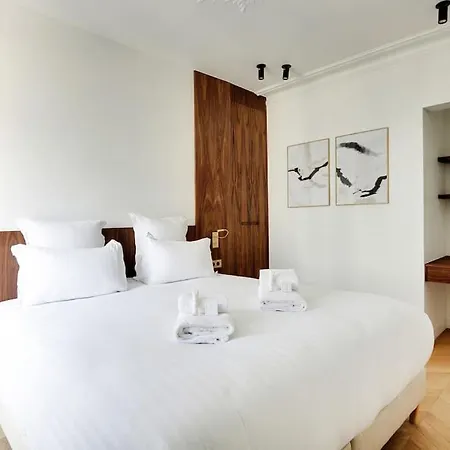 5br 4ba Duplex Services In La Madeleine - Opera Apartamento París