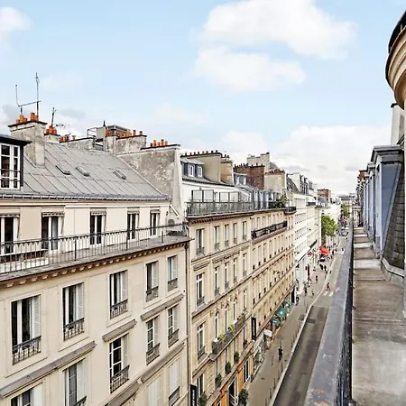 5br 4ba Duplex Services In La Madeleine - Opera * París